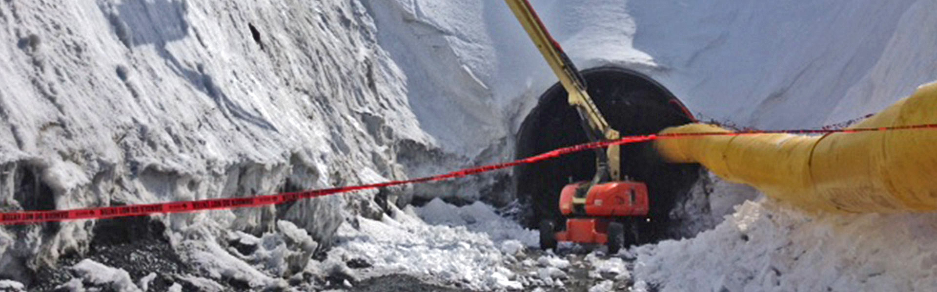 The project scope included 8,000 m of ramp and lateral development, over 200 m of vertical development, along with underground construction and electrical infrastructure. The project involved remote mobilization and challenging logistics.